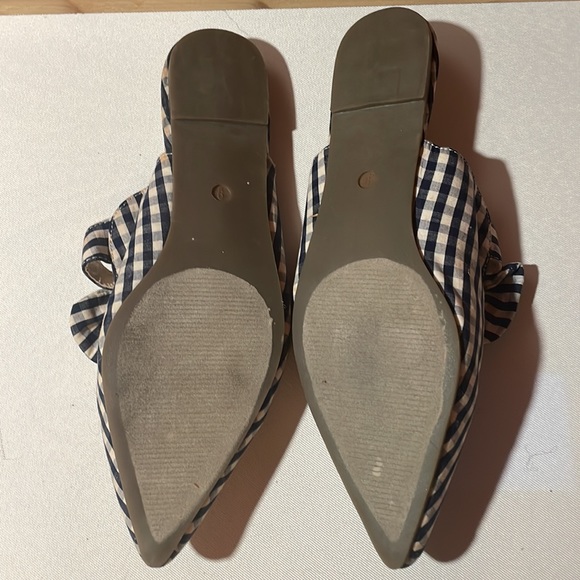 Liliana comfy slip ons - Picture 2 of 3